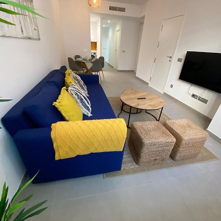 Bonito Apartamento De 2 Habitaciones Con Terraza Malaga Luaran gambar