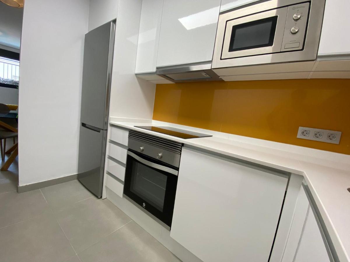 Bonito Apartamento De 2 Habitaciones Con Terraza Malaga Luaran gambar