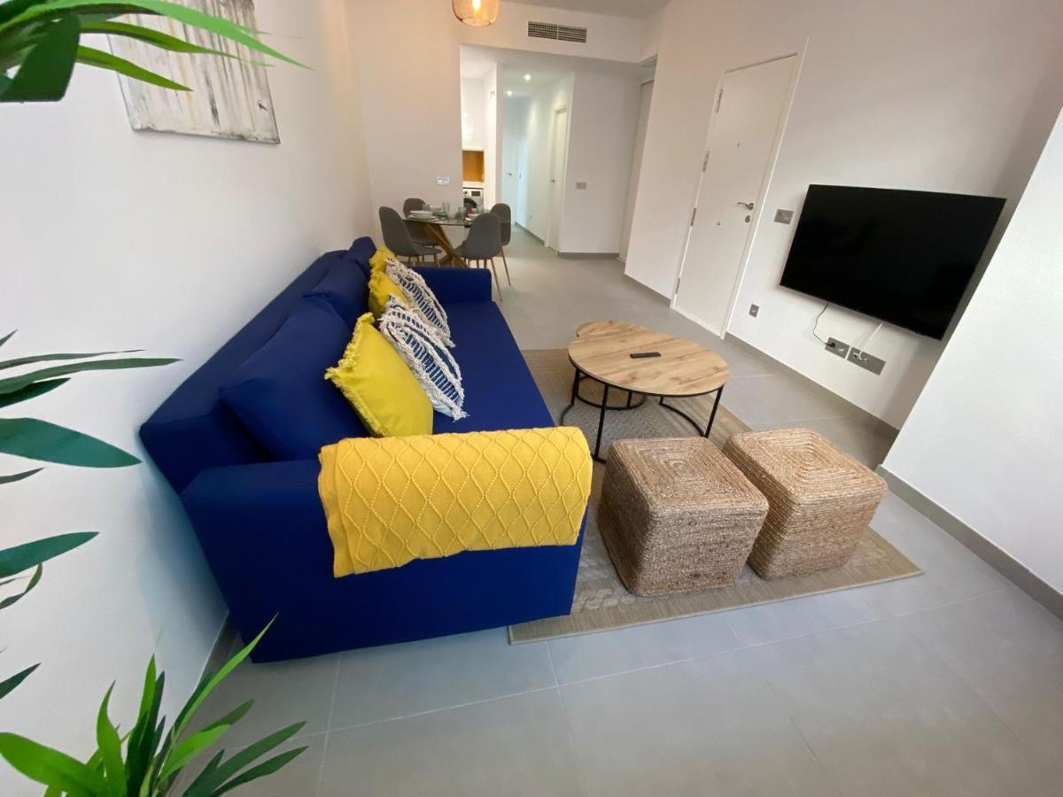Bonito Apartamento De 2 Habitaciones Con Terraza Malaga Luaran gambar