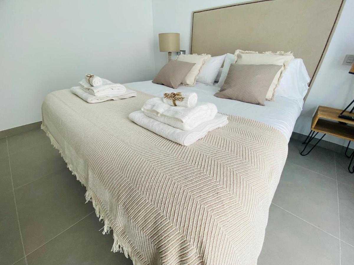 Bonito Apartamento De 2 Habitaciones Con Terraza Malaga Luaran gambar